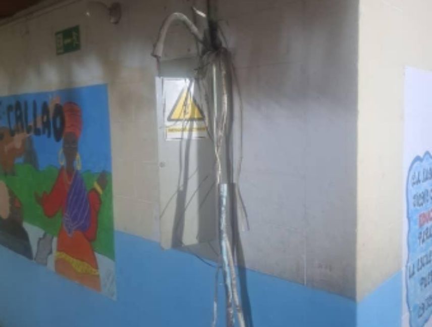 Sin electricidad y a punto del colapso antigua escuela Alta Vista Sur