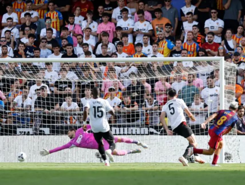Barcelona golea al Valencia