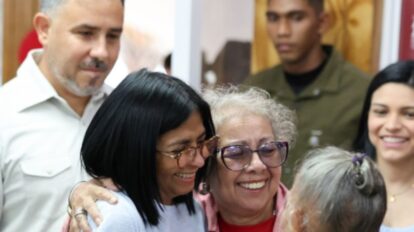 Delcy Rodríguez despliegue protección social en Barcelona