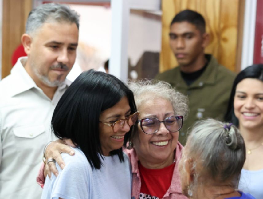 Delcy Rodríguez despliegue protección social en Barcelona