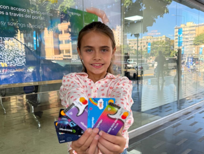 Tarjeta de Débito Mastercard Kids Bancamiga