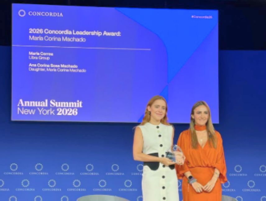 María Corina Machado recibe premio al liderazgo