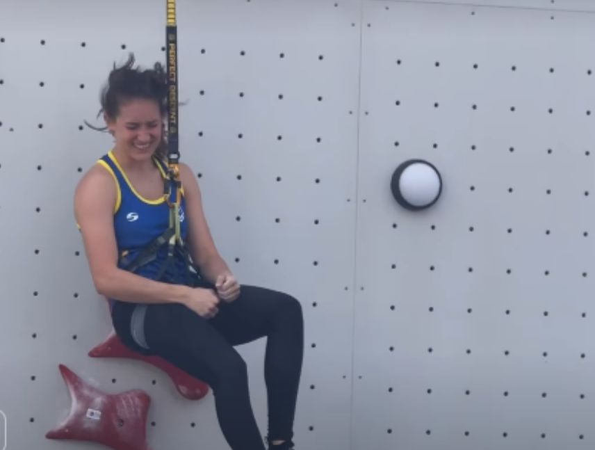 Sabrina Baumgartner escalada