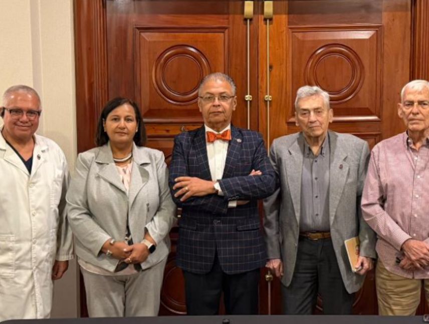 médicos piden incluir crisis sanitaria en mesa de diálogo