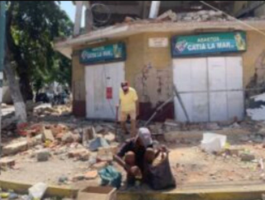 Comercios afectados por los sismos en La Guaira