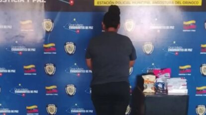 mujer detenida por presunto hurto en Angostura