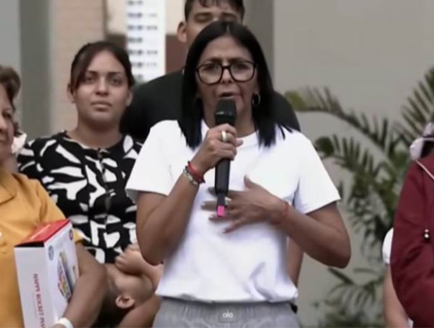 Delcy Rodríguez viviendas para familias afectadas por terremotos