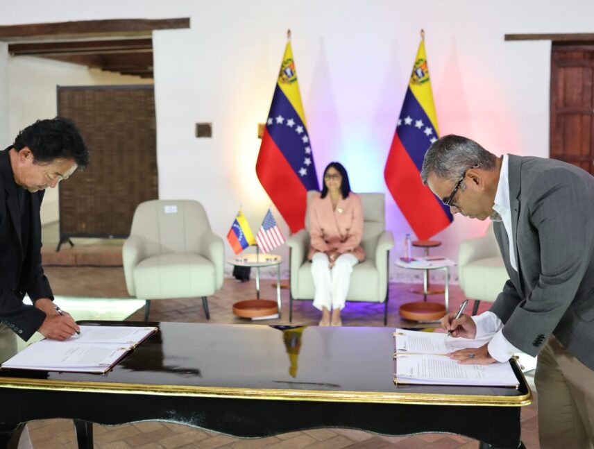Presidenta (e) suscribe acuerdos con Miyamoto International