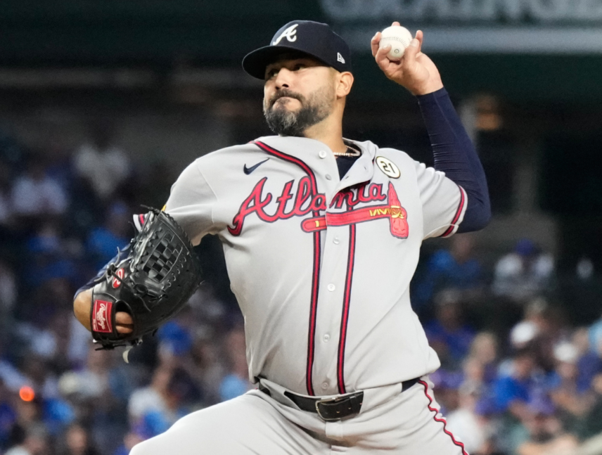 Bravos planean enviar a Martín Pérez a la lista de lesionados