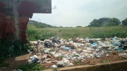Convierten avenida Norte Sur 7 en botadero de basura