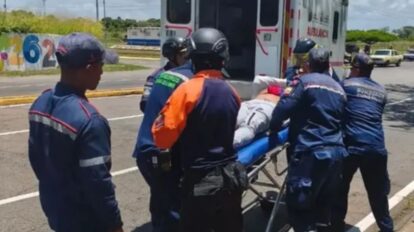 Motorizado herido tras choque frontal en Angostura del Orinoco