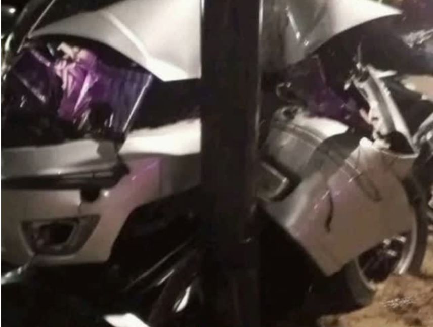 Choque contra poste deja un herido en Ciudad Bolívar