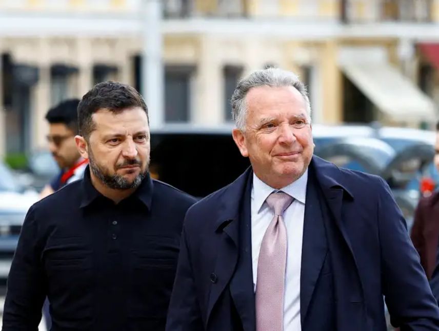 Emisarios de Trump llegan a Kiev para reunirse con Zelenski