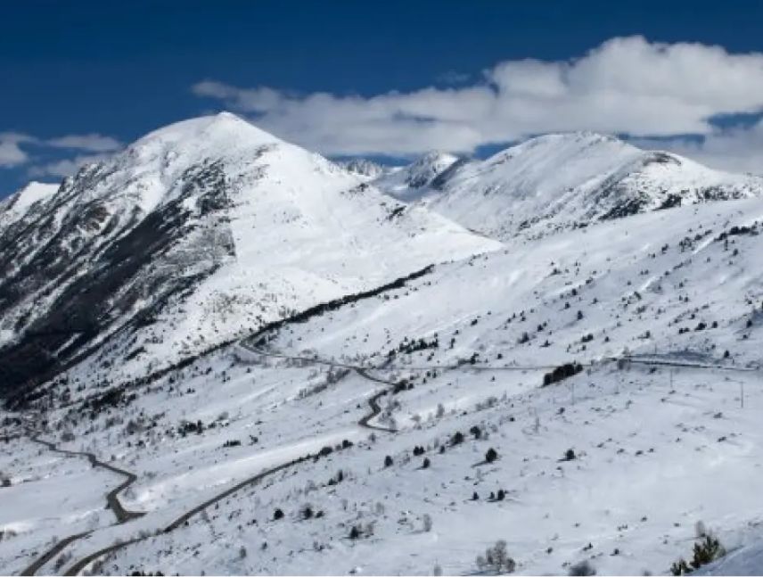 Mueren 11 alpinistas en una avalancha en el Cáucaso ruso