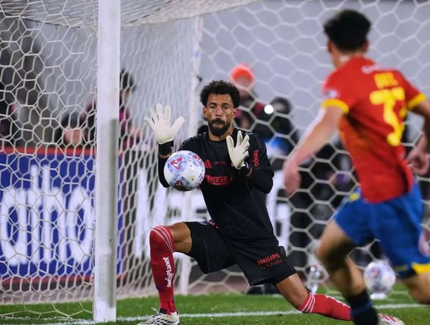 Vozinha tuvo un debut soñado con Colo-Colo en la Liga