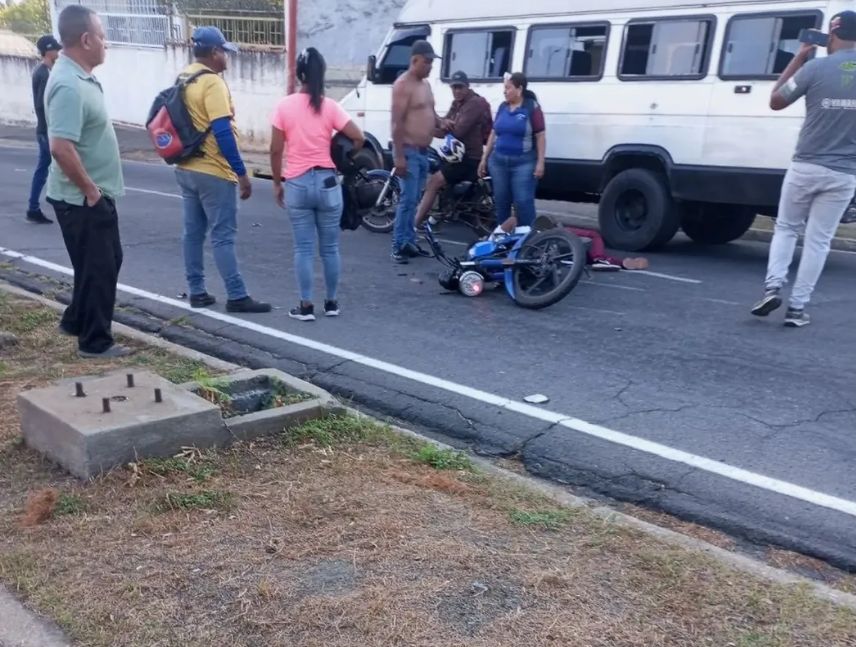Choque entre buseta y moto deja una lesionada en Ciudad Bolívar