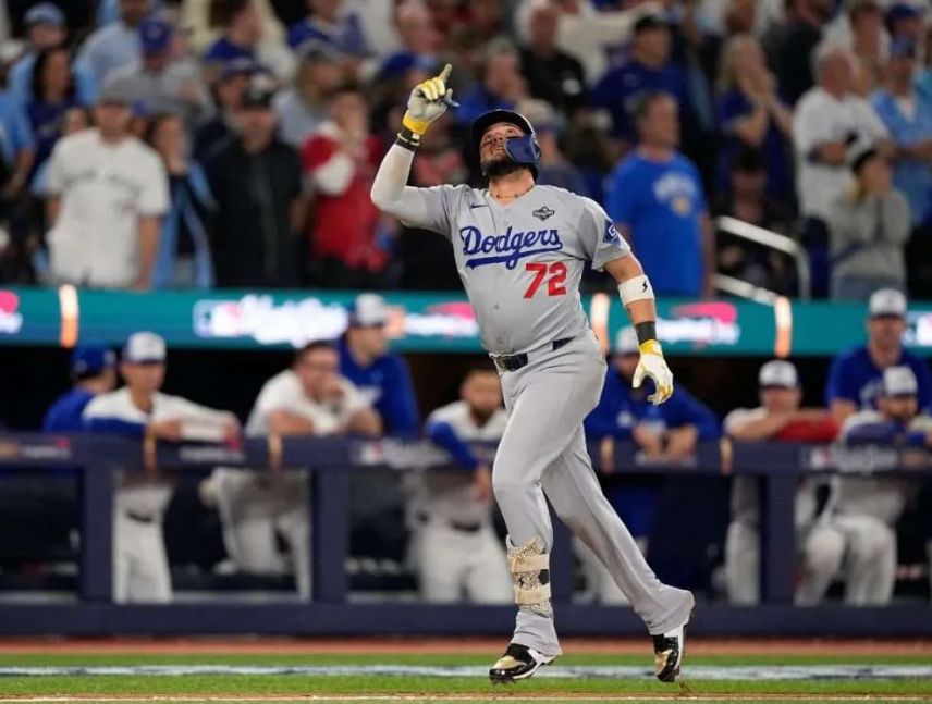 Miguel Rojas gana el Premio Roy Campanella