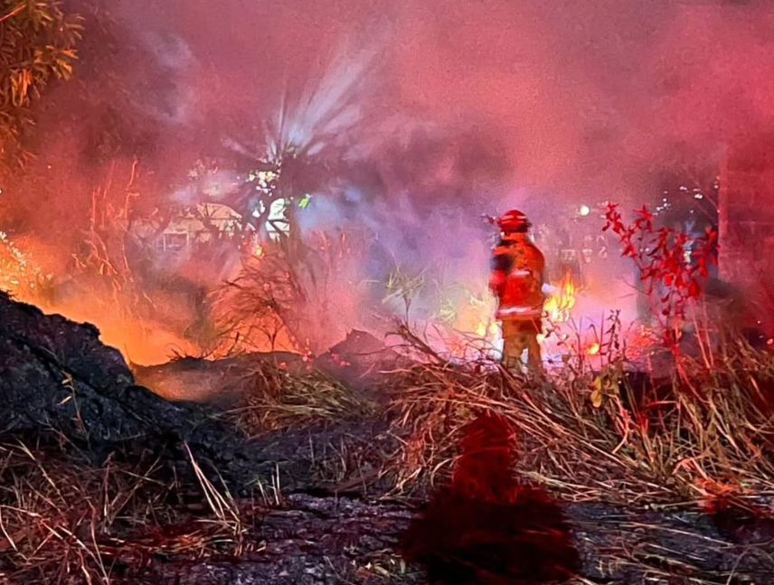 Bomberos de Roscio sofocan incendio en Pozo Hondo
