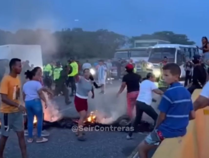 Protesta en autopista de Cojedes por prolongado corte eléctrico