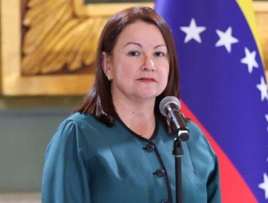 Ministra Henao asevera que los acuerdos petroleros reactivarán la economía