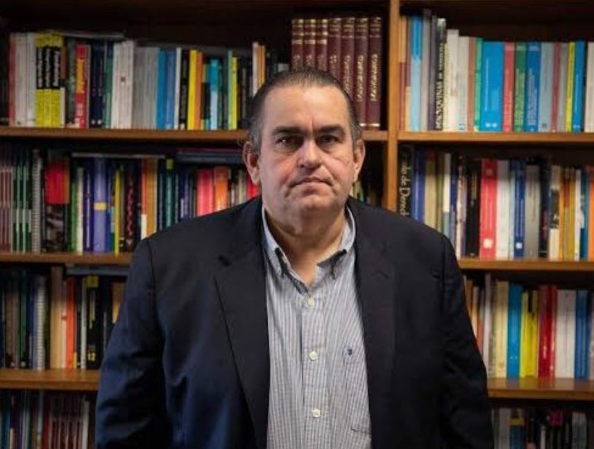 Tribunal otorga sobreseimiento definitivo al periodista Carlos Correa