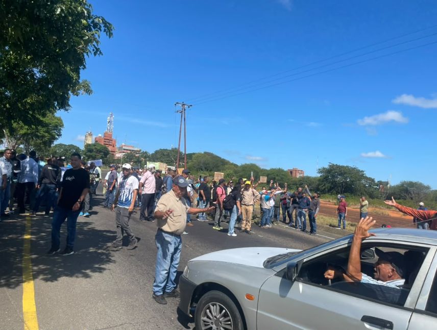 Protesta genera tranca vehicular en Alta Vista