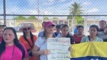 Padres en Villa Bahía exigen reparar la Escuela Simón Bolívar