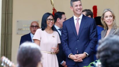Venezuela y Paraguay firman memorando para restablecer relaciones