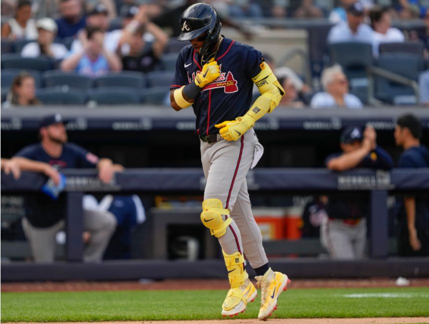 Ronald Acuña Jr. castiga con grand slam a Houston