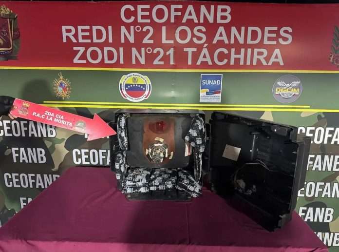 Ocultaron droga en dos televisores