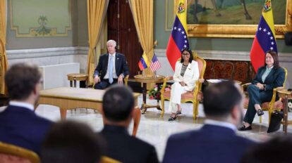 Venezuela firma nuevos acuerdos con Chevron y Eni