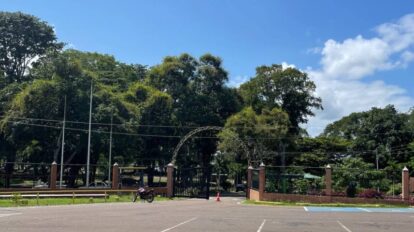 Falta de mantenimiento empaña disfrute de visitantes en el parque Cachamay