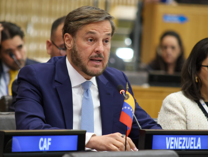 Venezuela insta a transformar la Celac