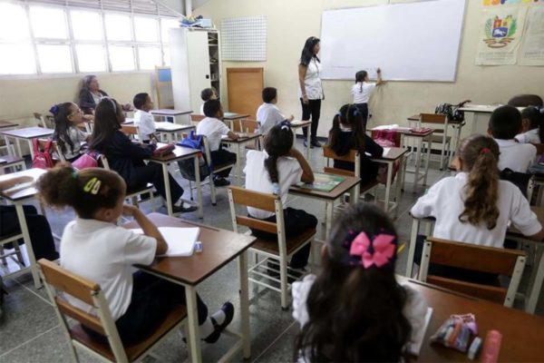 Federación Venezolana de Maestros pide mejoras en infraestructura de escuelas