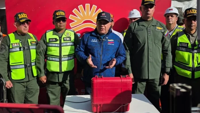 Cabello: El gobierno está y no se ha ido de La Guaira