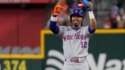 Francisco Lindor ganó el premio Roberto Clemente de MLB