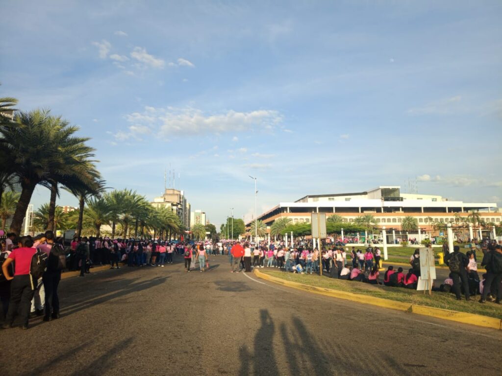 Mujeres revolucionarias Marcharon el Alta Vista