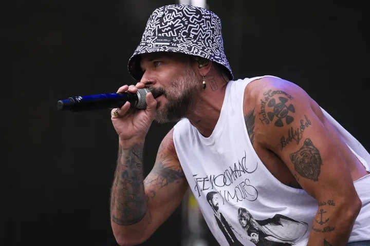 Cantautor Pedro Capó regresa a sus raíces con el álbum “Fulanito”