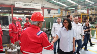 Presidenta inspecciona planta de gas