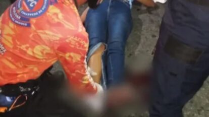 Mujer es auxiliada tras caer desde el elevado Las Banderas en Angostura del Orinoco