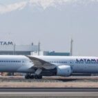 Avión de LATAM operará vuelos directos entre Santiago de Chile y Caracas desde enero de 2027