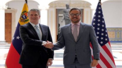 David L. Fogel y Félix Plasencia durante reunión sobre intercambio comercial entre EEUU y Venezuela.