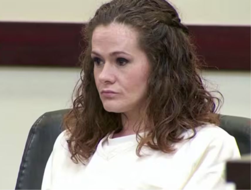 Christa Pike sobrevive a ejecución fallida y permanece hospitalizada en Tennessee
