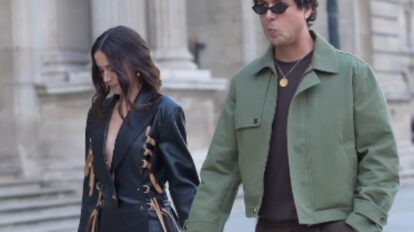 Ana de Armas y Beto de Rawayana llegan juntos al desfile de Louis Vuitton en París.