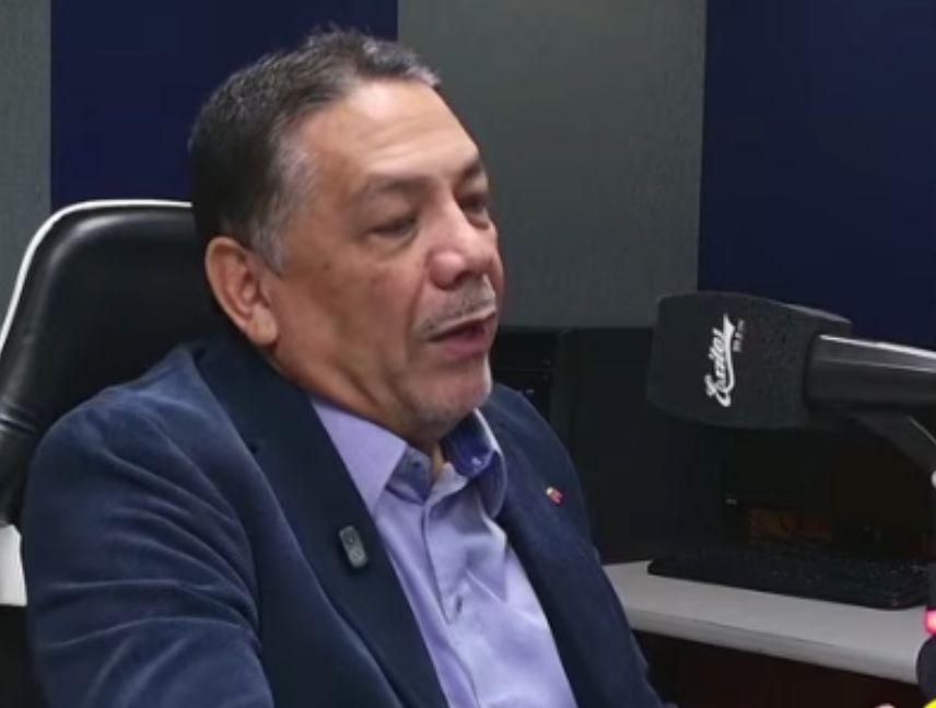 William Castillo durante entrevista sobre la reforma de la Ley Resorte
