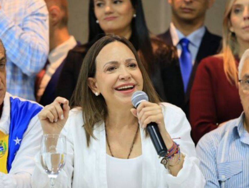 María Corina Machado propone elecciones presidenciales en Venezuela para julio de 2027.
