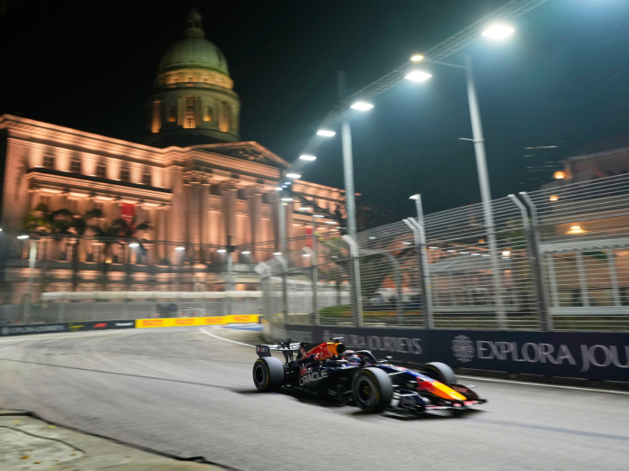 Verstappen se quedó con la pole para la Sprint de Singapur