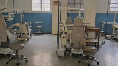 Estudiantes de odontología de la Universidad de Los Andes afectados por fallas eléctricas y falta de agua.