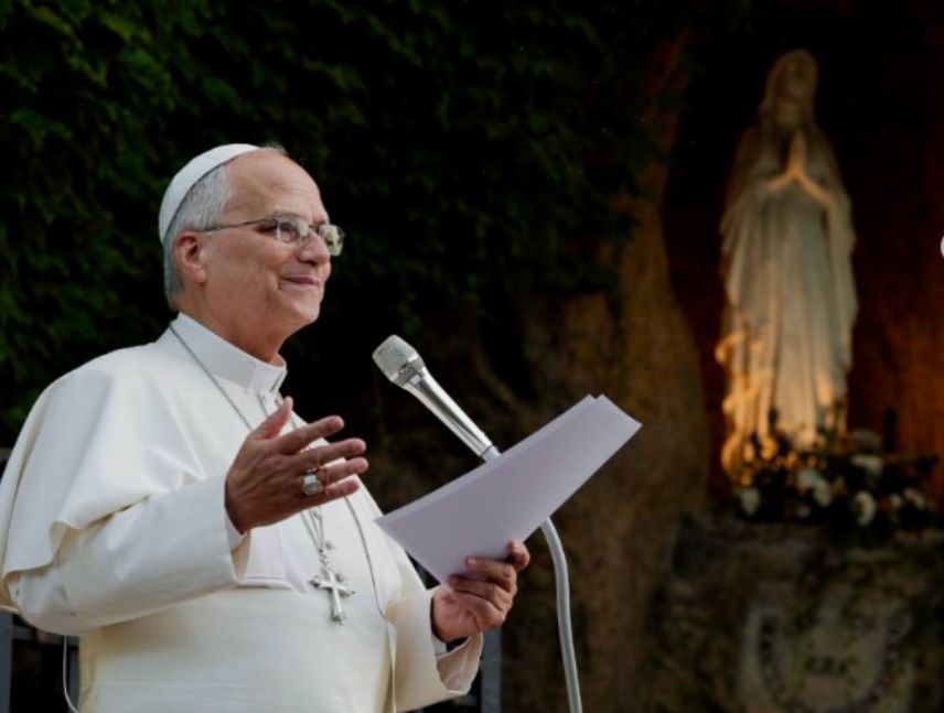 El papa León XIV canceló sus audiencias por una operación para extirpar un nódulo pulmonar.