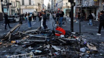 Saqueos en Francia durante las protestas sociales dejaron comercios vandalizados y pérdidas económicas millonarias.
